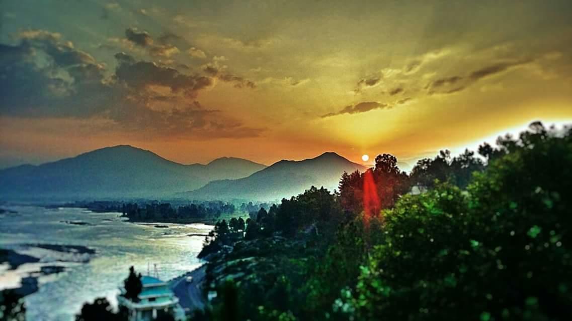 Rock City Resort Mingora Bagian luar foto
